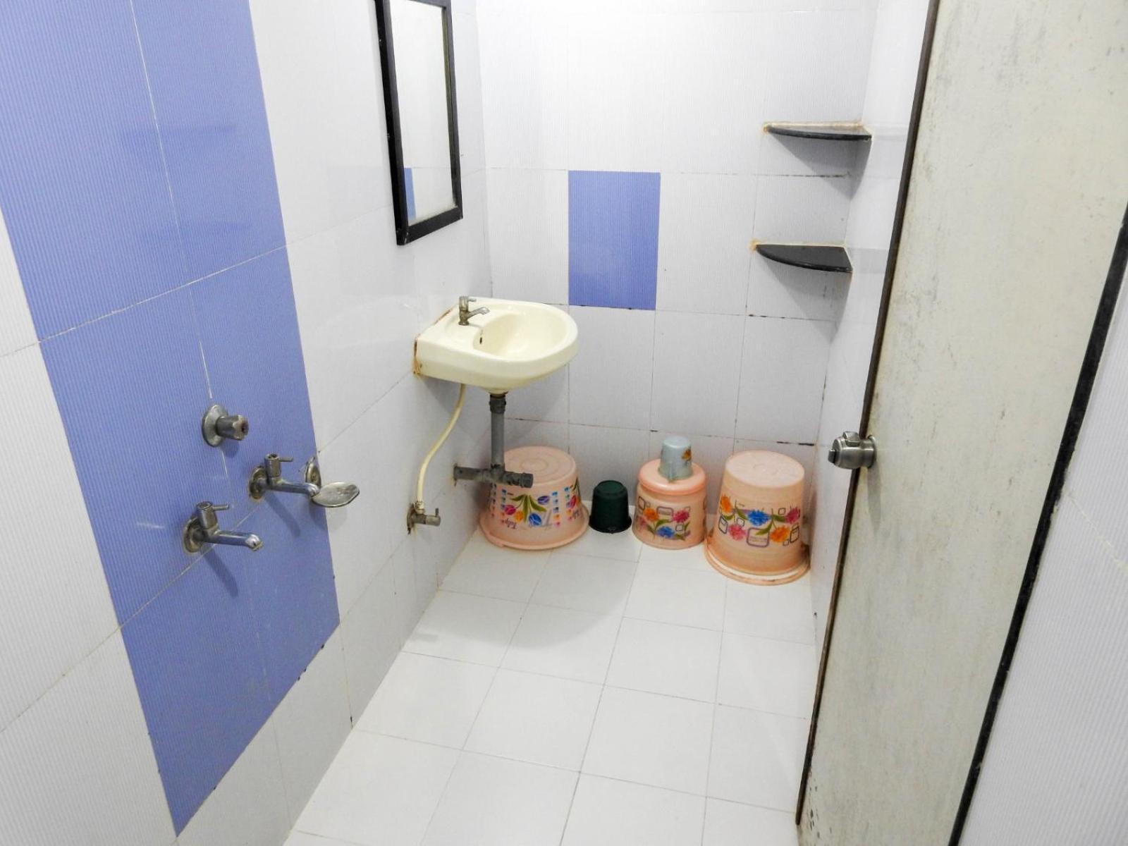 Hotel Shri Sai Darshan Shirdi Esterno foto
